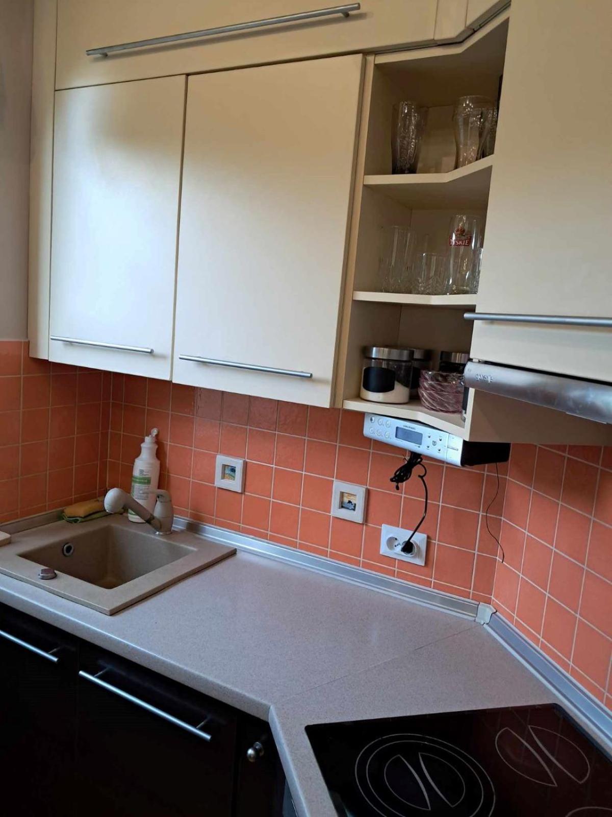 Apartament Julia 1-4 Os Parter Balkon Garaz Westerplatte キェルツェ エクステリア 写真